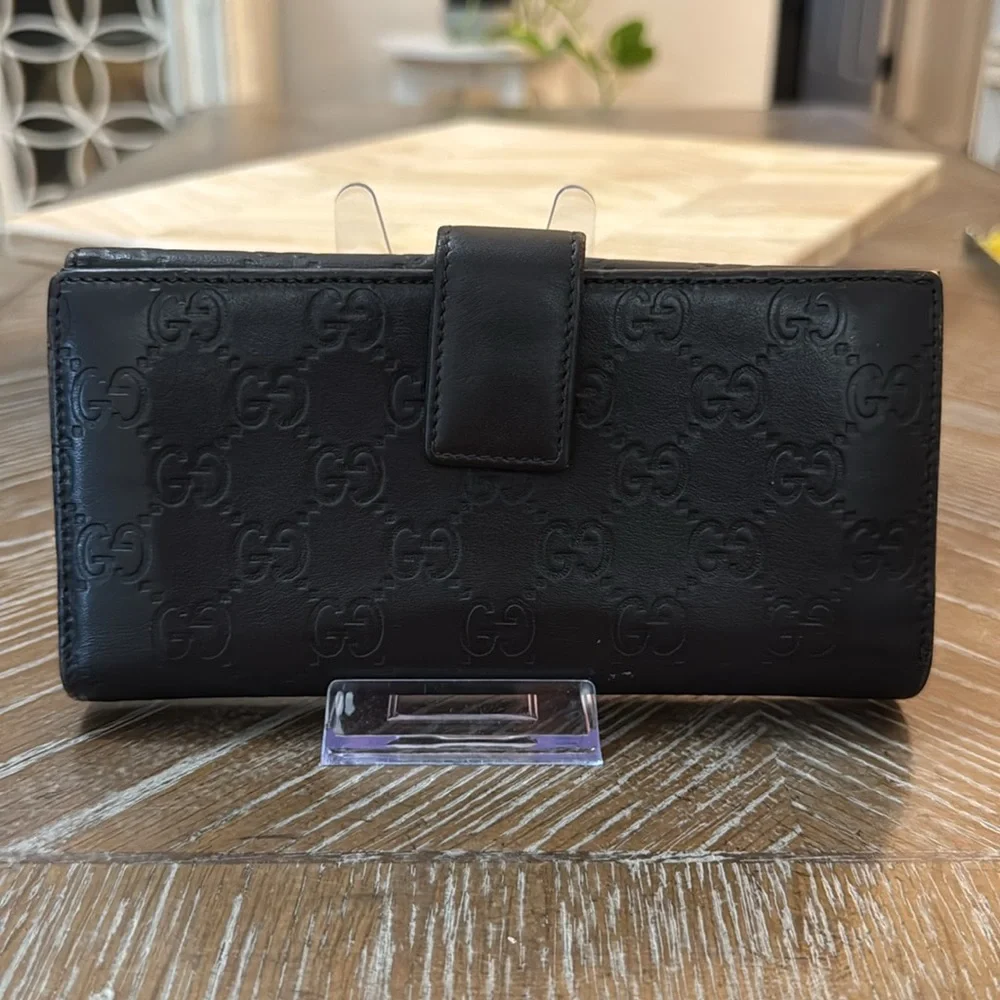 Gucci Black Embossed Leather Wallet - Picture 2 of 10